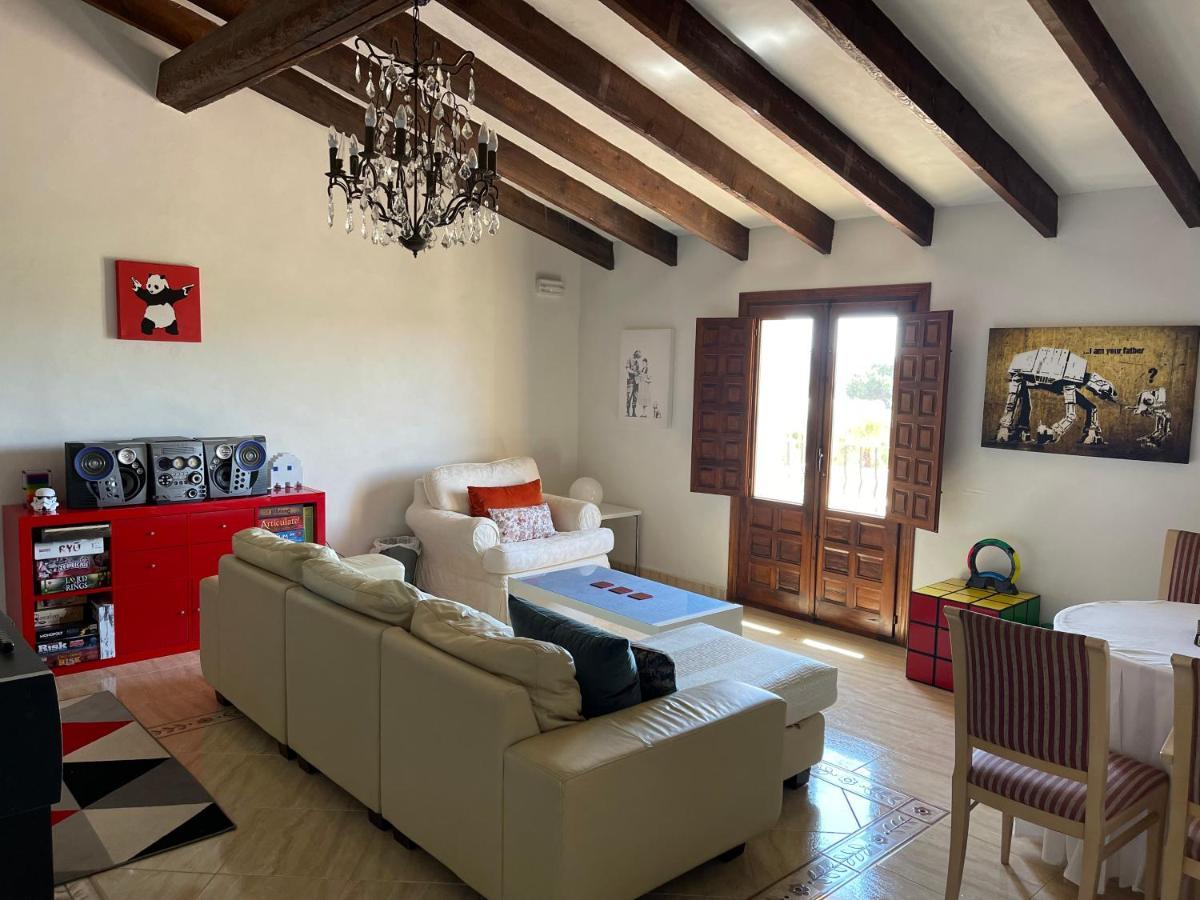 Grapevine Manor Guest House Monovar Екстериор снимка