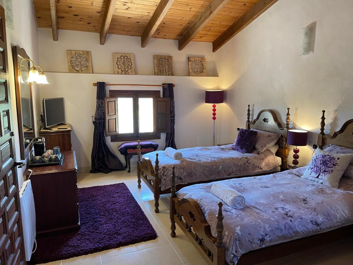 Grapevine Manor Guest House Monovar Стая снимка