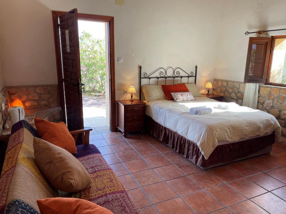 Grapevine Manor Guest House Monovar Екстериор снимка